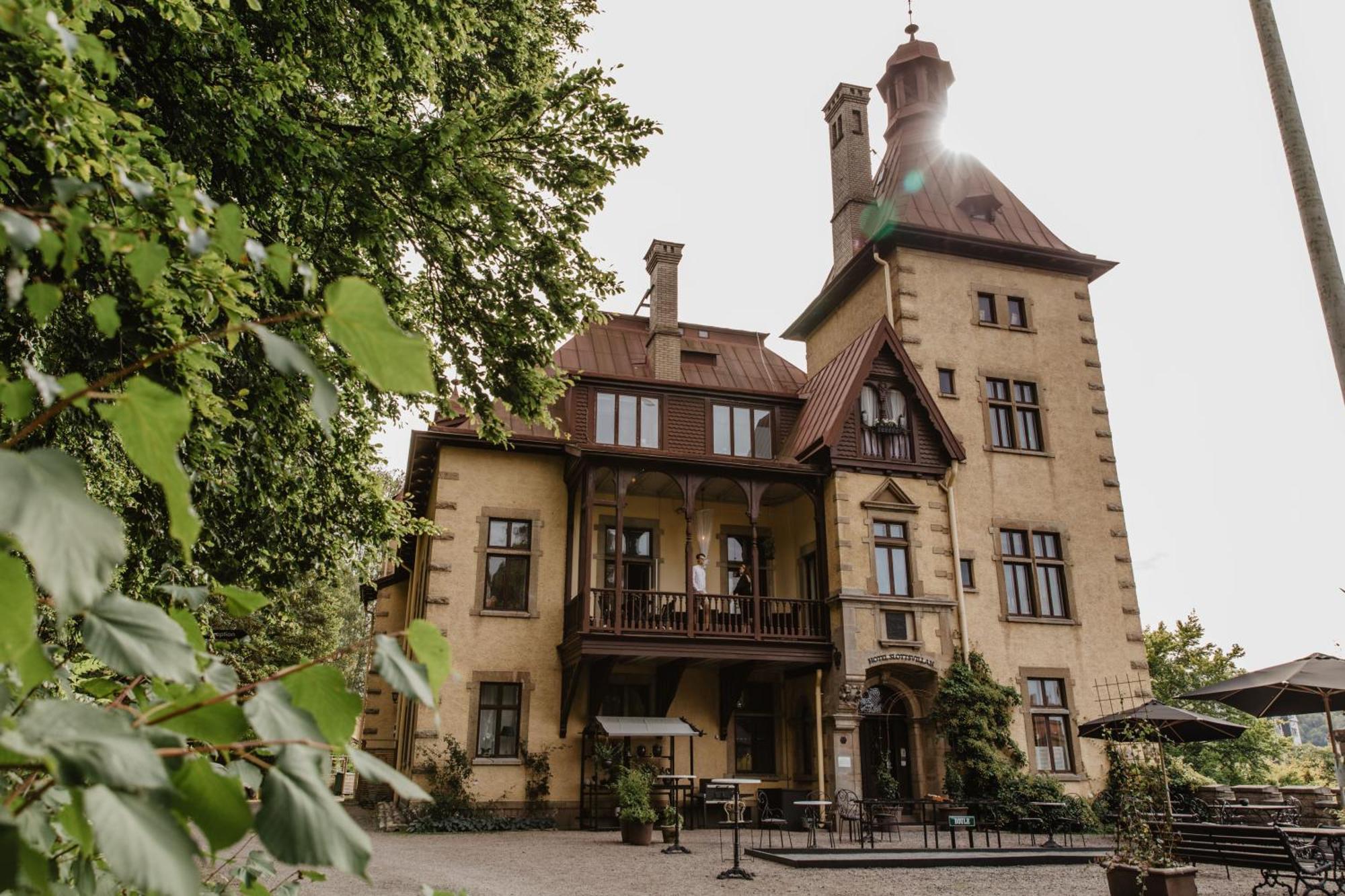 Hotel Slottsvillan Huskvarna Dış mekan fotoğraf