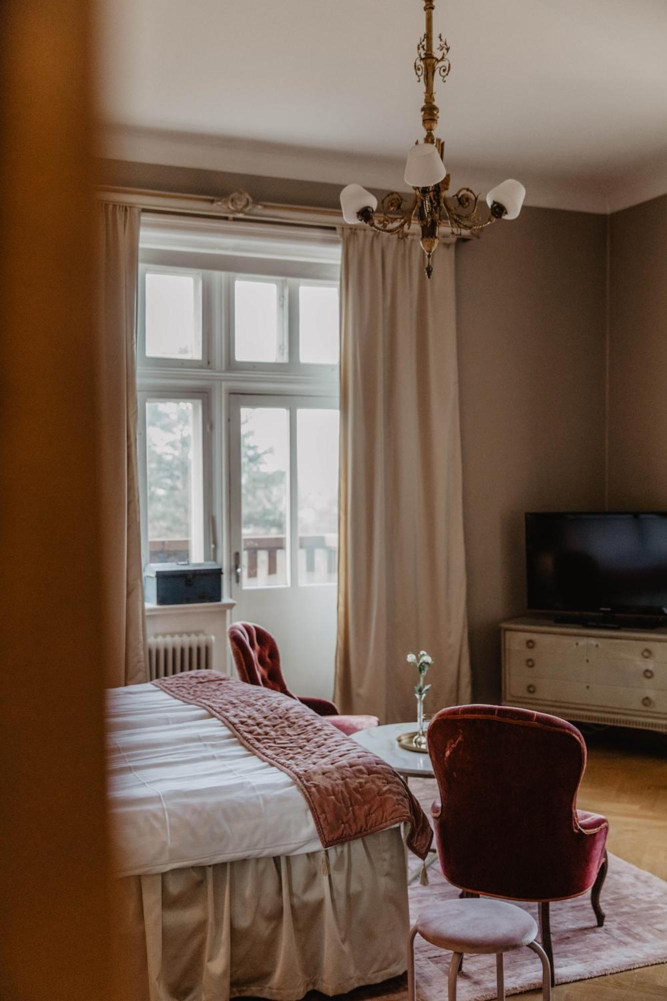 Hotel Slottsvillan Huskvarna Dış mekan fotoğraf